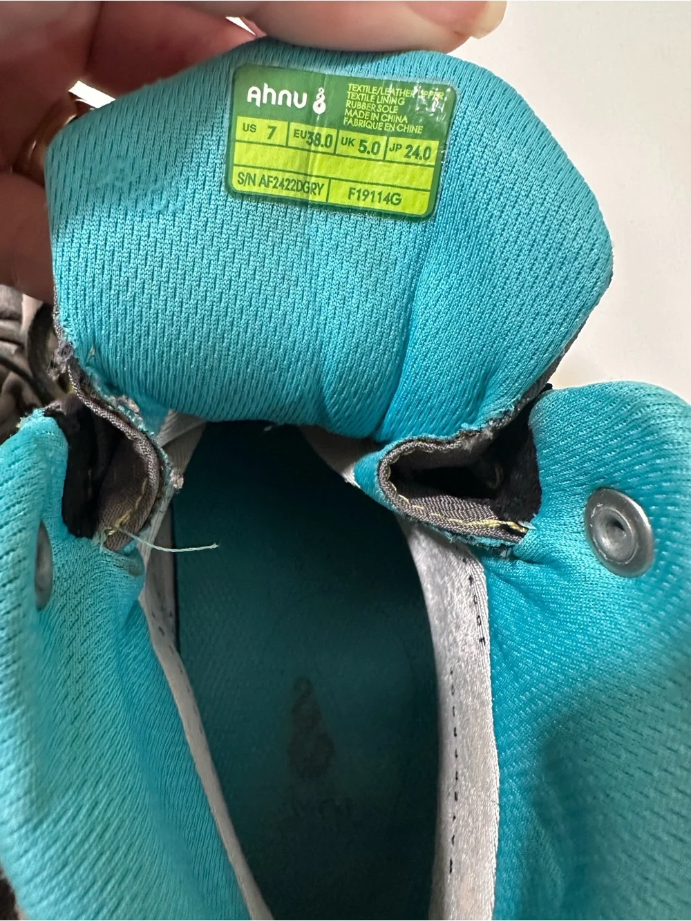 Ahnu Sugarpine Waterproof Hiking Boots Women's Size 7 Gray Turquoise F19114G